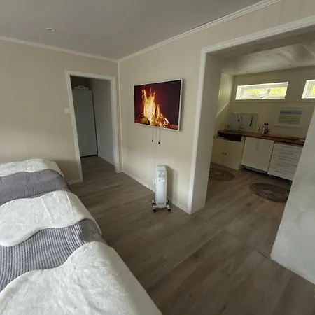 Apartment Flakstadveien - Sentralt, Midt I Lofoten Napp